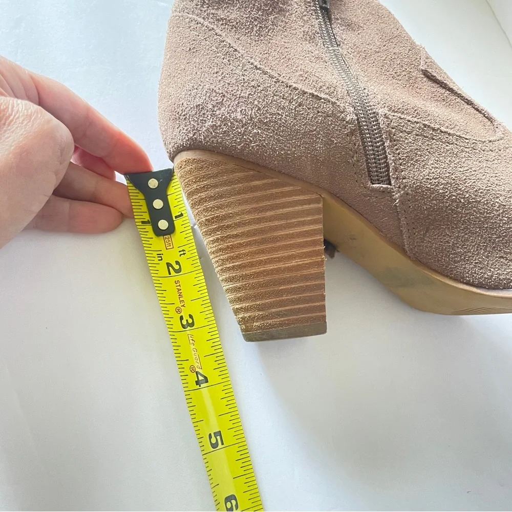 Steve Madden Tan Heeled Boots Fringe Western Poncho Style Suede Cowboy 7.5 M